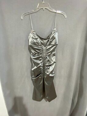 Nicole Miller Collection Silver Satin Ruched Dress Size 6 Spaghetti Srap Cocktai